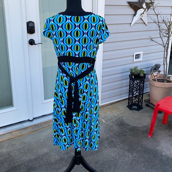 Reto Pattern Dress - Picture 2 of 7